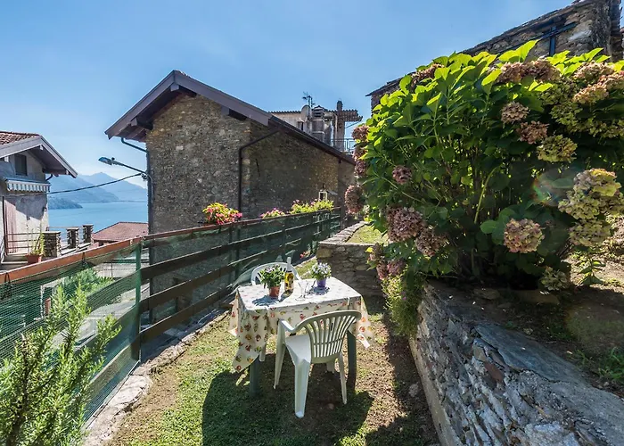 - Great View Vakantiehuis Gravedona